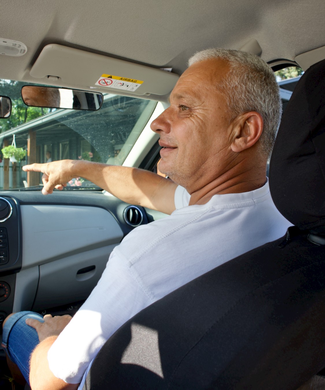 Éles János
